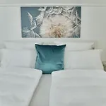 Myhome Ruegen - Haus Sonnenmeer Aparthotel
