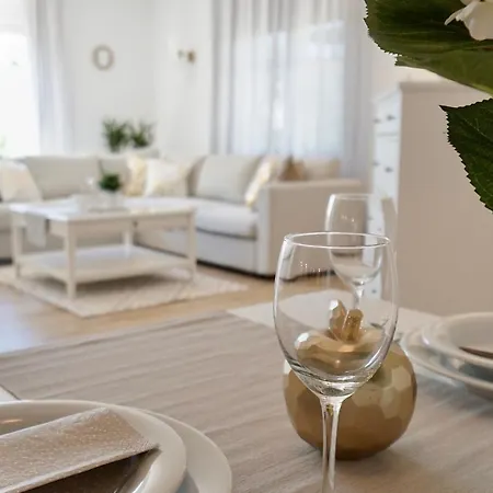 Myhome Ruegen - Haus Sonnenmeer Aparthotel