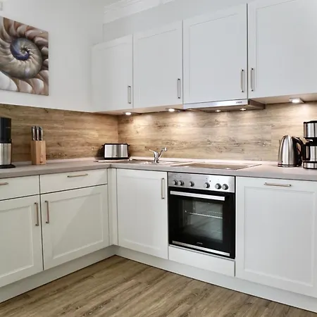 Myhome Ruegen - Haus Sonnenmeer Aparthotel 4*